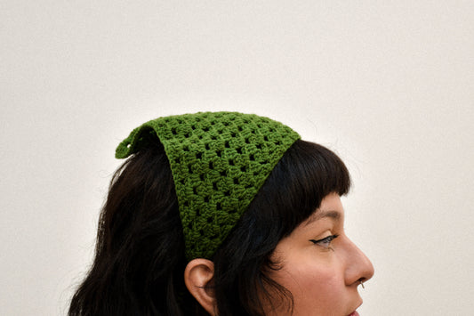 DARK GREEN CROCHET BANDANA