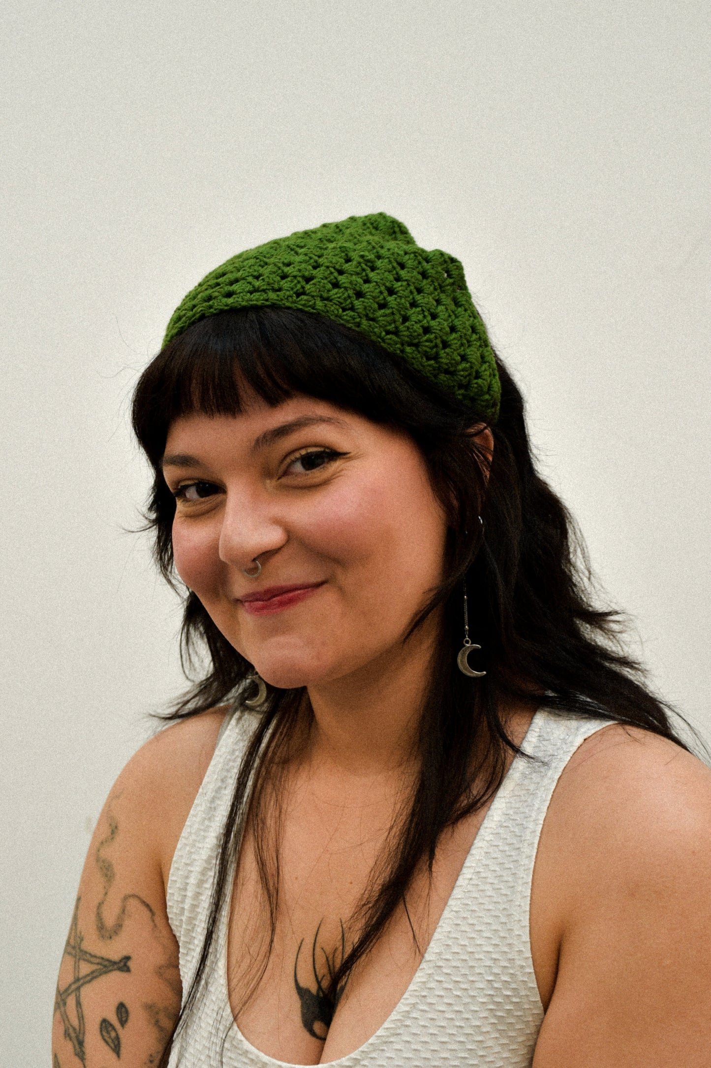 DARK GREEN CROCHET BANDANA