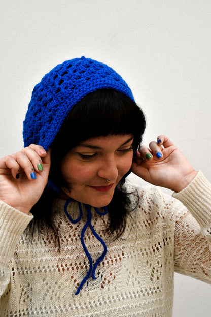 ULTRAMARINE GRANNY SQUARE BONNET