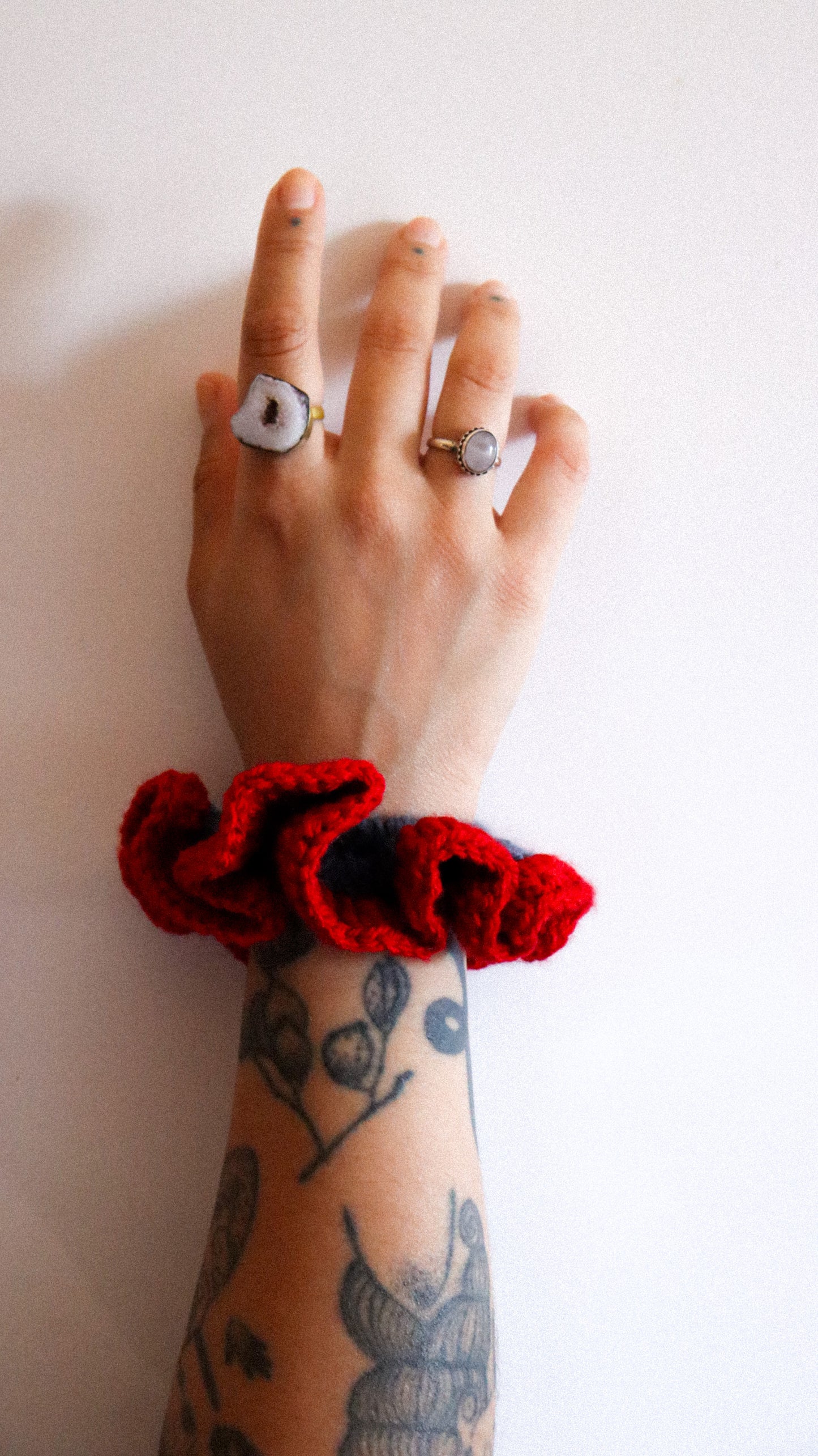 RED&BLUE CROCHET SCRUNCHIE